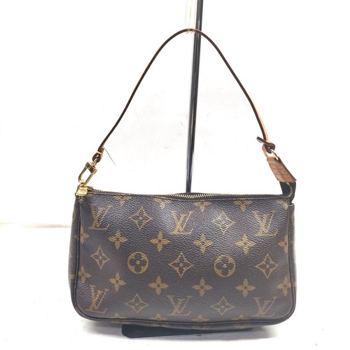 Louis vuitton pochette - vuitton, lv