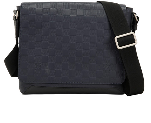 Louis vuitton district - district, pm
