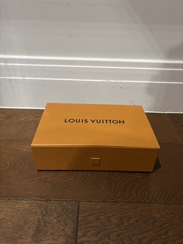 Authentic louis vuitton - louis,